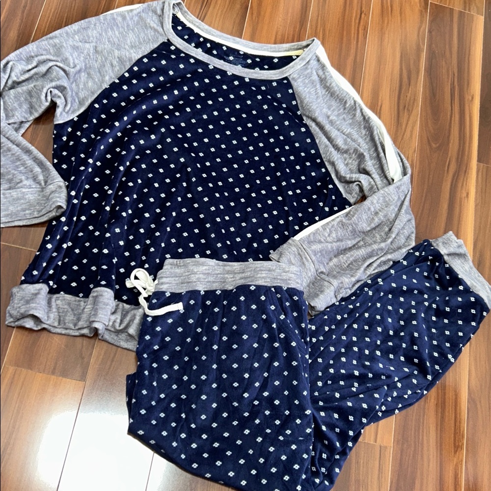 XXL Cuddl Duds Velour pajama set